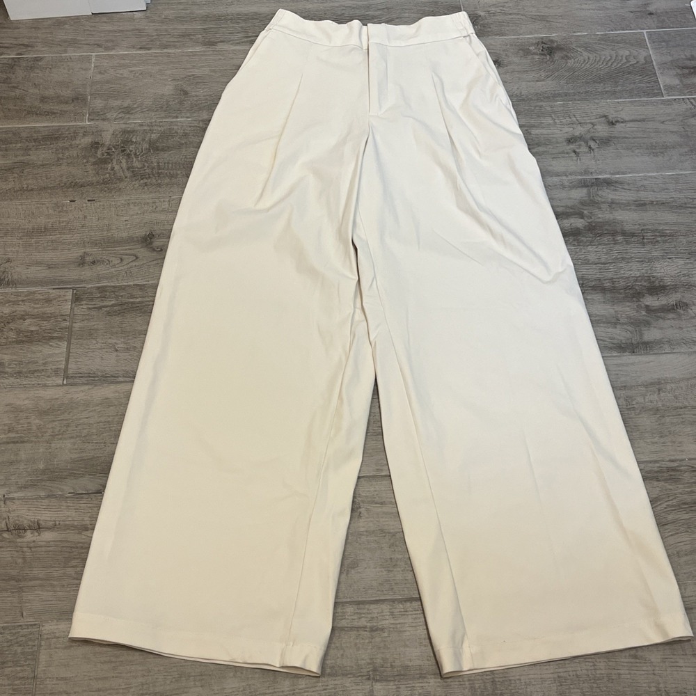 Athleta Pinnacle High Rise Trouser Cream Ivory Women's Size 4 Wide Leg Dressy